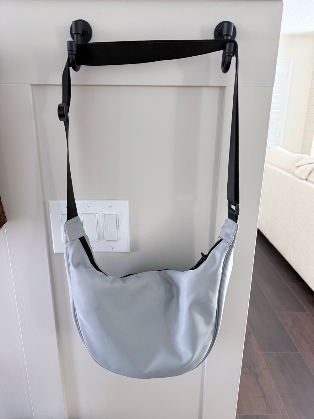 Original Use Light Gray Shoulder Crossbody Bag with Black Strap